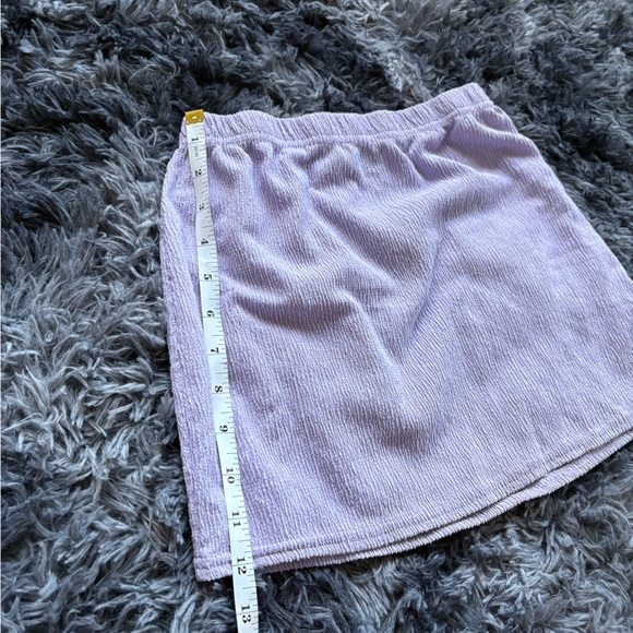 PrettyLittleThing Lilac Mini Skirt – Size 6 - Picture 3 of 7